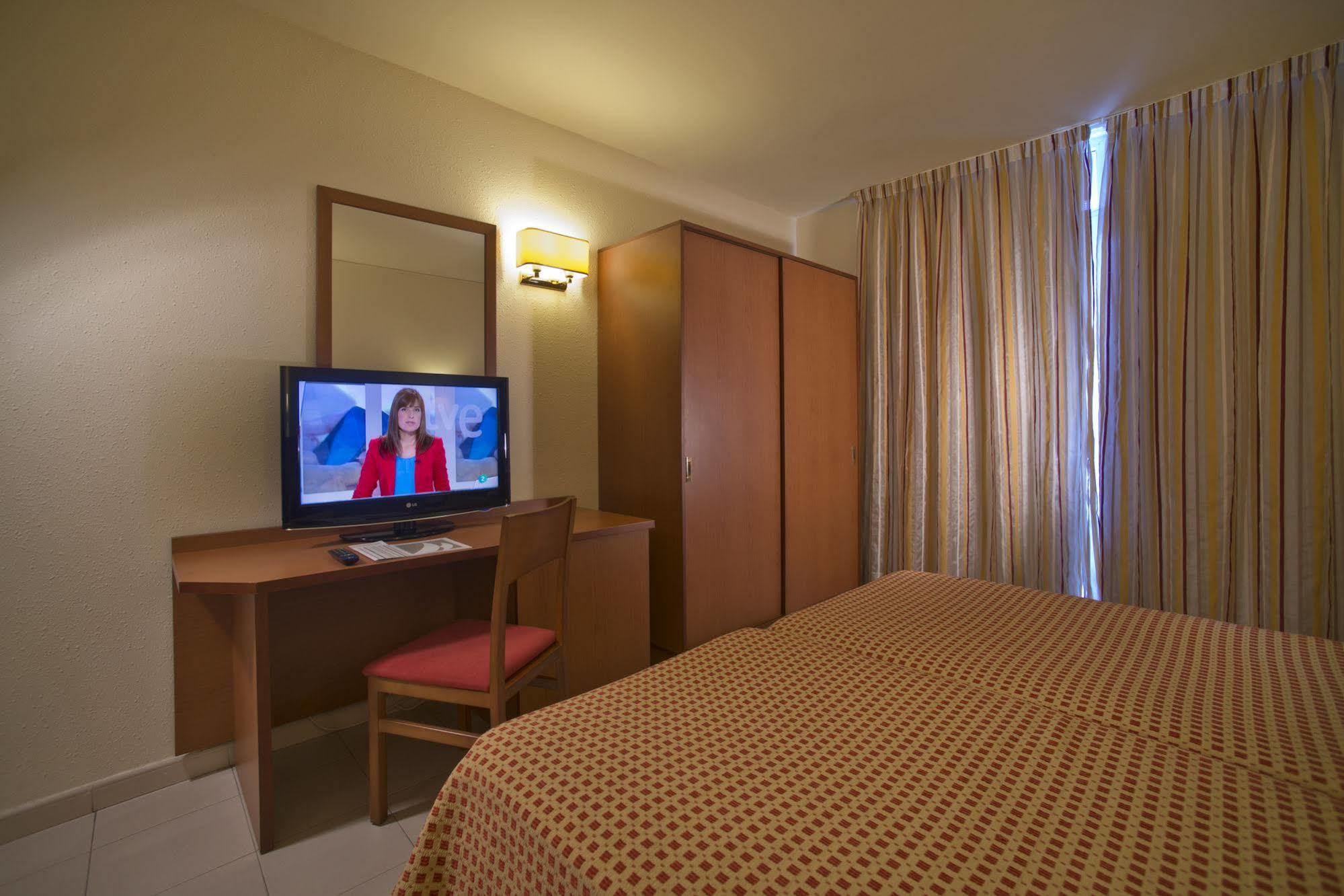 Hotel Spa Mediterraneo Park روساس المظهر الخارجي الصورة